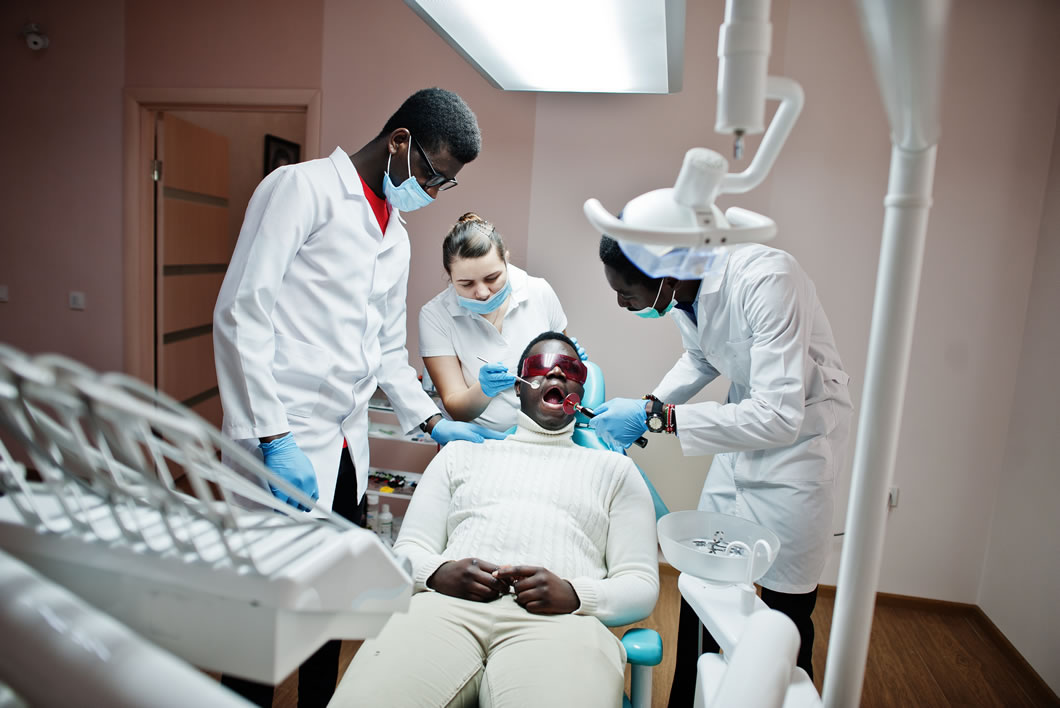 limpeza dental com airflow